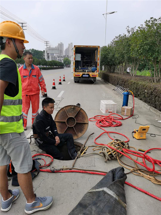 巍山翻衬法管道修复技术主要工序