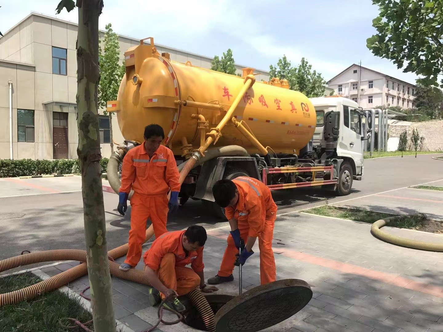 巍山化粪池清理与5-8吨吸粪车施工效率分析